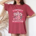 60Th B-Dayintage 1965 Floral 60 Years Of Perfection レディースオーバーサイズコンフォートTシャツ Crimson