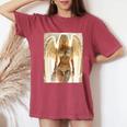 Hot Girl On 男性用 セクシー ブロンド エンジェル ガール ピンナップ レディースオーバーサイズコンフォートTシャツ Crimson