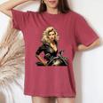 Pinup Girl バイカー オートバイ ライダー ヴィンテージ レディースオーバーサイズコンフォートTシャツ Crimson
