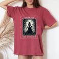 Salem 1692 They Missed One Witch Tarot Card ハロウィンtシャツ レディースオーバーサイズコンフォートTシャツ Crimson