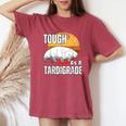 Tardigrade ウミグマ クマムシ 苔 生物学 レディースオーバーサイズコンフォートTシャツ Crimson