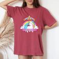 Unicorn Hailatan Devil Death Metal Rainbow Ocult レディースオーバーサイズコンフォートTシャツ Crimson