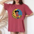 かわいいトップアフリカ系アメリカ人の黒人の女の子 レディースオーバーサイズコンフォートTシャツ Crimson