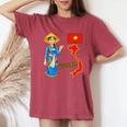 美しい笑顔のベトナムの女の子、旗とベトナムの地図 レディースオーバーサイズコンフォートTシャツ Crimson