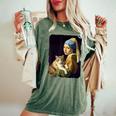 Girl With A Pearl Earring And A Cat 名画パロディ アート猫 レディースオーバーサイズコンフォートTシャツ Moss