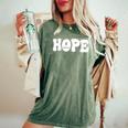 Hope Romans 15 13 レトロ グルービー 面白い クリスチャン 信仰 聖書 J レディースオーバーサイズコンフォートTシャツ Moss