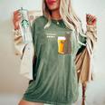 ビールをすすめるねこ2 猫 ビール Cat Beer レディースオーバーサイズコンフォートTシャツ Moss