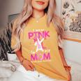 I Wear Pink For My Mom Breast Cancer Awarenessupport レディースオーバーサイズコンフォートTシャツ Mustard