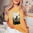 スタンダード シュナウザー マウンテン 肉球デザイン 犬 お母さん お父さん レディースオーバーサイズコンフォートTシャツ Mustard