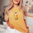 ビールをすすめるねこ 猫 ビール Cat Beer レディースオーバーサイズコンフォートTシャツ Mustard