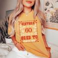ヴィンテージ 1965 還暦祝い ギフト 男性 女性 60歳 レディースオーバーサイズコンフォートTシャツ Mustard
