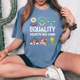 Lgbt 平等は誰もプライドを痛めない 人権 男性 女性 キッズ レディースオーバーサイズコンフォートTシャツ Blue Jean