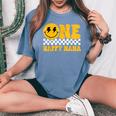 One Happy Nana 1歳の誕生日 グルーヴィースマイル 1歳 男 レディースオーバーサイズコンフォートTシャツ Blue Jean