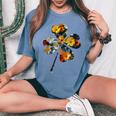 四つ葉のクローバーのシルエット 花 植物 花柄 レディースオーバーサイズコンフォートTシャツ Blue Jean