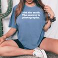面白い写真や写真家、女の子、男の子、男性、女性。 レディースオーバーサイズコンフォートTシャツ Blue Jean