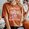 60Th B-Dayintage 1965 Floral 60 Years Of Perfection レディースオーバーサイズコンフォートTシャツ Yam