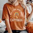 レインボー カピバラシャツ ガールズ Just A Girl Who Loves Capybara レディースオーバーサイズコンフォートTシャツ Yam