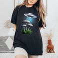 Ufo Hovering Over Weird Mushroomsci-Fi Magichrooms レディースオーバーサイズコンフォートTシャツ Black