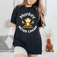 Monkey Never Cramp Eat A Banana レディースオーバーサイズコンフォートTシャツ Black