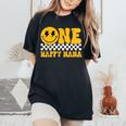 One Happy Nana 1歳の誕生日 グルーヴィースマイル 1歳 男 レディースオーバーサイズコンフォートTシャツ Black