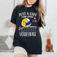 面白いバレーボール愛好家バレーボールを愛するただの女の子 レディースオーバーサイズコンフォートTシャツ Black