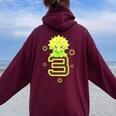 キッズ 3歳 赤ちゃん トリケラトプス 誕生日 恐竜 男の子 女の子 レディース オーバーサイズ パーカー バックプリント Maroon