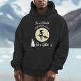 プリンセスがいっぱいの世界では魔女の月ハロウィンの贈り物になる Hoodie