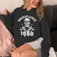 ロッキン・シンス1986年 36歳スカル・ロック・ハンズ Hoodie