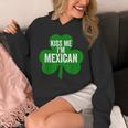 聖パトリックデー 面白いギフト Kiss Me I'm Mexican パーカー
