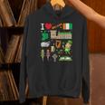 I Love Ireland。手描きアイルランドのランドマーク、旗、地図 パーカー