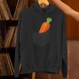 ポケットに入ったニンジン野菜、胸に面白いフルーツニンジン。 Hoodie