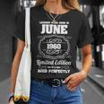 1960年6月生まれのレジェンドたち 61歳の誕生日 Tシャツ 彼女への贈り物