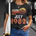 1982年7月から素晴らしい。男女の誕生日。 Tシャツ 彼女への贈り物