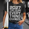 2027 すべてが変わる年 Tシャツ 彼女への贈り物