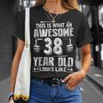 38歳の誕生日プレゼントは私に38歳をもたらしました 良い 面白い 38歳 Tシャツ 彼女への贈り物