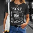 63歳の誕生日伝説は1961年5月に誕生しました。 Tシャツ 彼女への贈り物