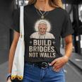 Build Bridges Not Walls 教皇フランシスコ ヴィンテージtシャツ Tシャツ 彼女への贈り物