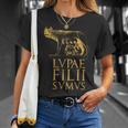 Cita Del Imperio Romano De Roma Antiguo Lobo Romano Camiseta unisex Regalos para ella