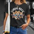 Corgis Rock かわいいコーギー犬トリオ ロックアウト ギターを弾く Tシャツ 彼女への贈り物