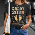 Daddy 2026 Anuncio De Embarazo Dad To Be Camiseta unisex Regalos para ella