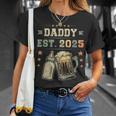 Daddy Est 2025 年のパパ 初めての父の日 新しい父親 若い父親 Tシャツ 彼女への贈り物