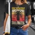 Easy Distracted By Trilobites Trilobite Lover Tシャツ 彼女への贈り物