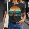 Guitar Musicintage Retrotyle Guitarist Rock And Roll T-Shirt Cadeaux pour elle