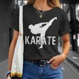 Karate Kick 空手キック松濤館、剛柔和道上地糸東極真流 Tシャツ 彼女への贈り物