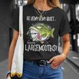 Largemouth Hunter 面白いビッグバス釣りユーモア Tシャツ 彼女への贈り物