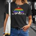 Lgbtq レインボー 山 サンセット ヴィンテージ Tシャツ 彼女への贈り物