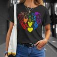 Lgbtq レインボーフラッグハート Lgbtqia バレンタインデー プライドムーン Tシャツ 彼女への贈り物