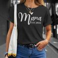 Mama Heart Est2022 Cute Pregnancy New Moms & Mothers-To-Be T-Shirt Gifts for Her