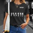 Nasa宇宙飛行士ダンシングワームロゴ Tシャツ 彼女への贈り物