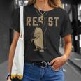 Resist Penguin Activism Diseño Gráfico Camiseta unisex Regalos para ella